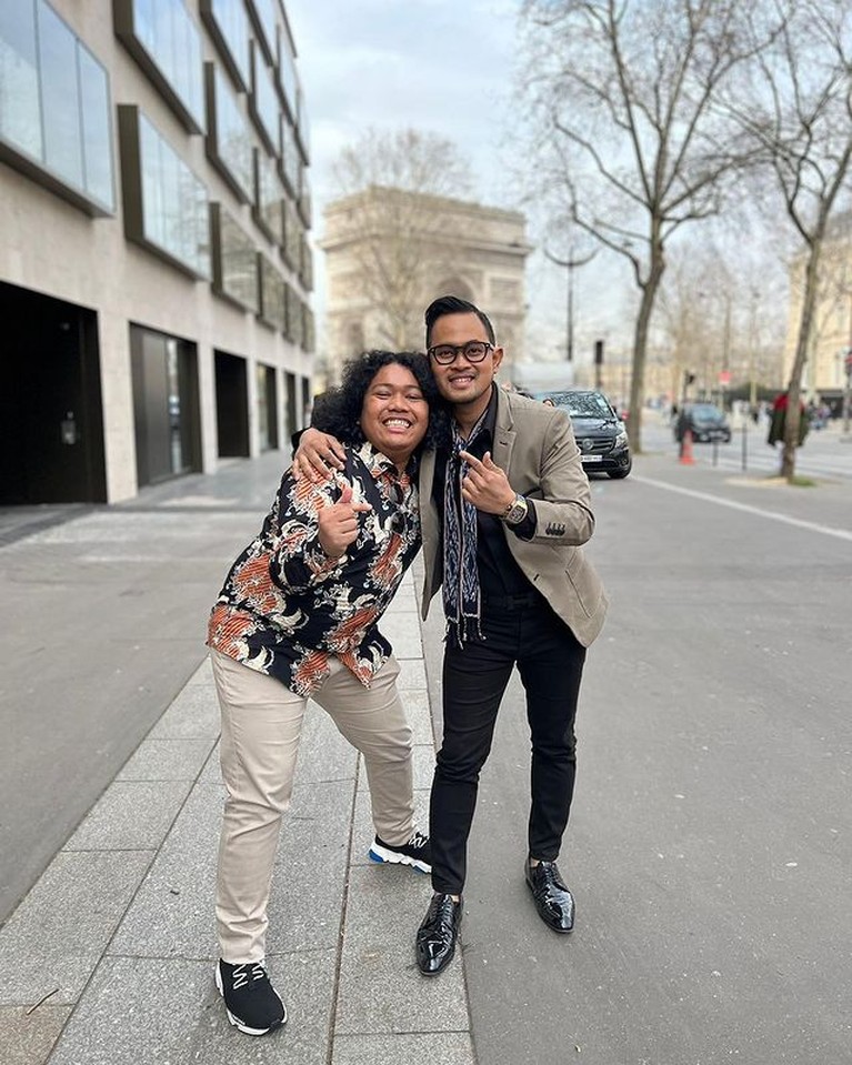 Potret Marshel Widianto di Paris Marshel Widianto tengah berada di Paris dalam rangka kerja sambil liburan yang jadi sorotan. Yuk, intip potretnya!
