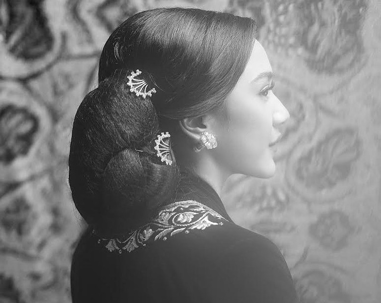 Potret Prewed Putri Tanjung dan Calon Suami