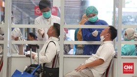 img-title Positif Covid-19 Tambah 7.110 Kasus, Pasien Meninggal 41 Orang