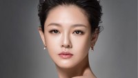 <p>Bunda masih ingat dengan Barbie Hsu? Aktris berparas imut ini pernah memainkan tokoh Shan Cai di drama China Meteor Garden. (Foto: Instagram @hsushiyuan)<br /><br /><br /></p>