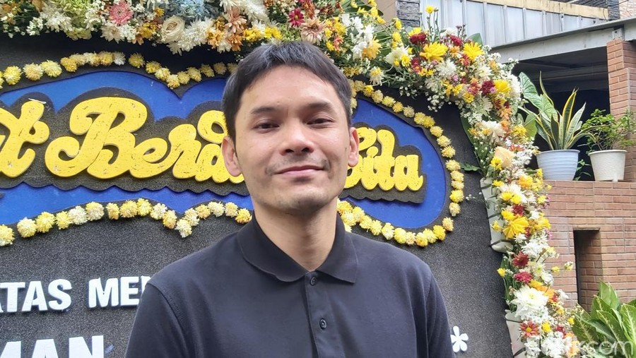 Ben Kasyafani di Rumah Duka Hilman Hirawijaya