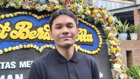 Ben Kasyafani Kenang Sosok Hilman Hariwijaya: Jago Nulis Serial