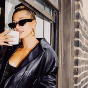 Tetap Awet dan Cantik! Inilah 5 Cara Atasi Bau Tidak Sedap di Jaket Kulit