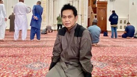 Jenazah Hilman Hariwijaya Dimakamkan di TPU Jombang Tangsel