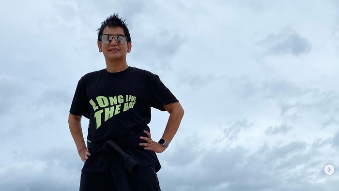 Hilman Hariwijaya Meninggal Dunia