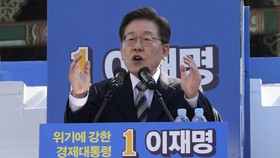 Kronologi Politikus Korsel Lee Jae Myung Ditikam saat Jumpa Pers