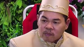 Tangis Rieke Pecah Mat Solar Meninggal Kala Sengketa Tanah Belum Beres