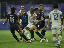 Persib Sukses Bikin Deg-degan