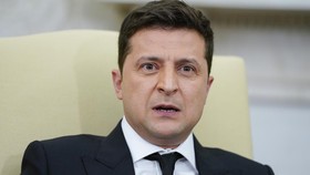 Zelensky: Ukraina Siap Hadapi Gempuran Rusia di Donbas