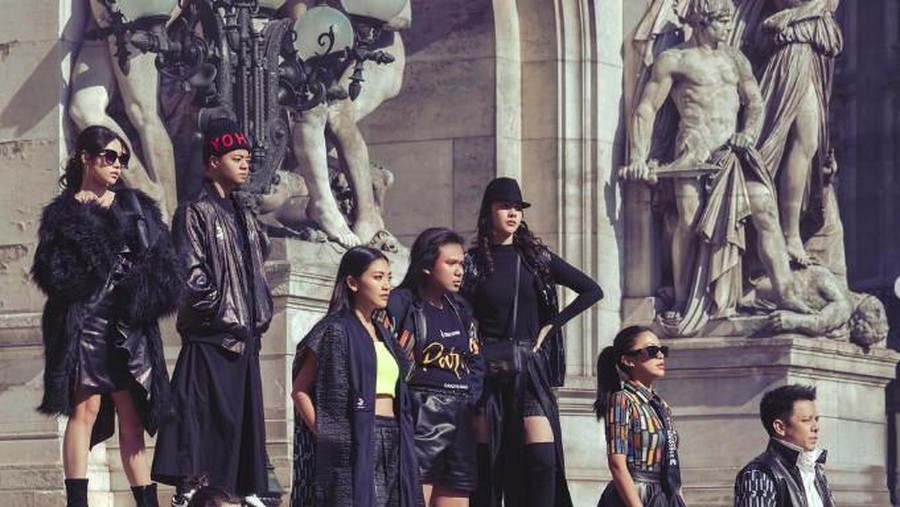reza arap bicara soal Paris Fashion Week.