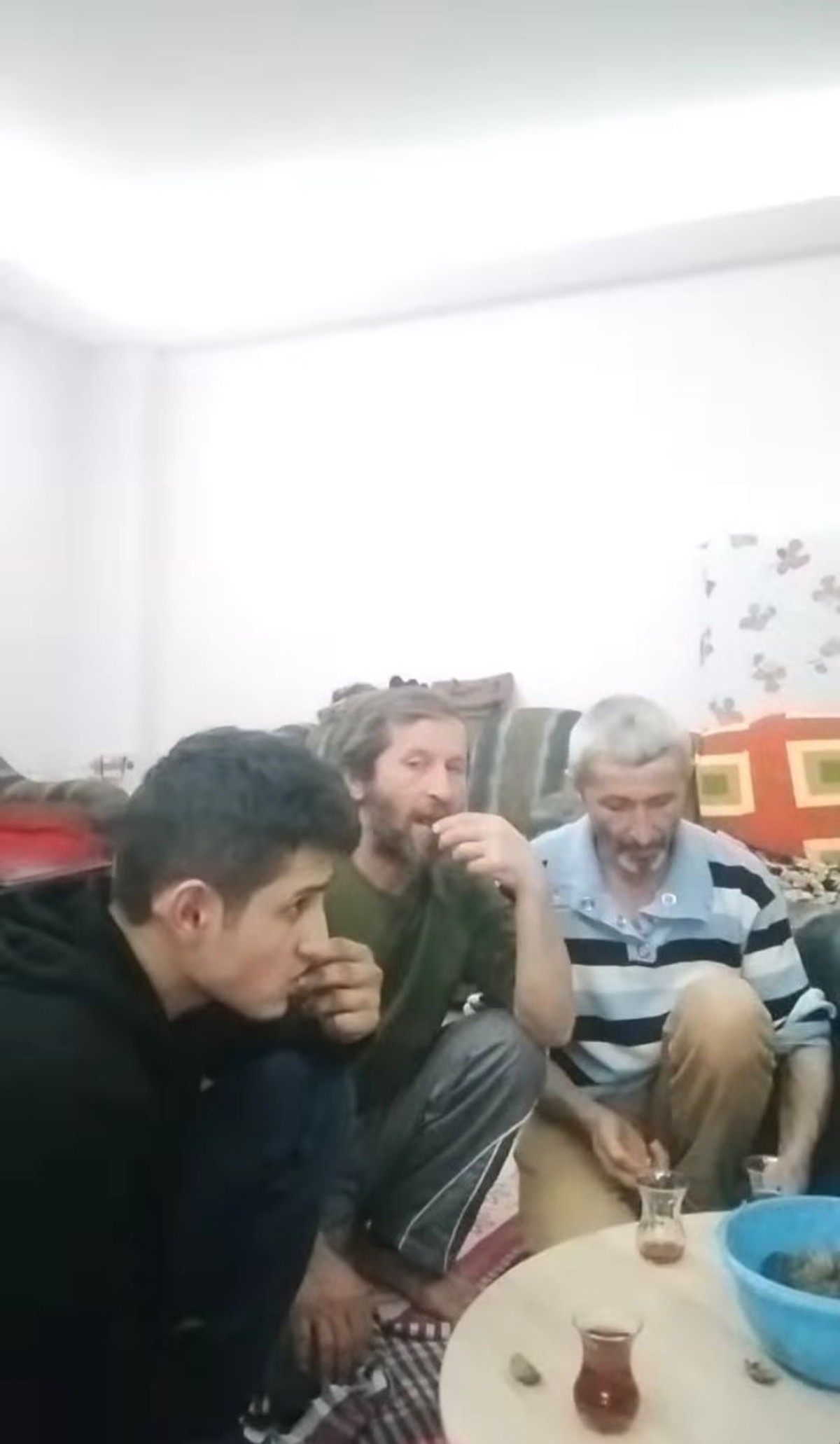 Rohimah mantan istri Kiwil baru saja melepas status jandanya menikah dengan bule Turki&period; Yuk&comma; intip potret Rohimah dan suami&excl;