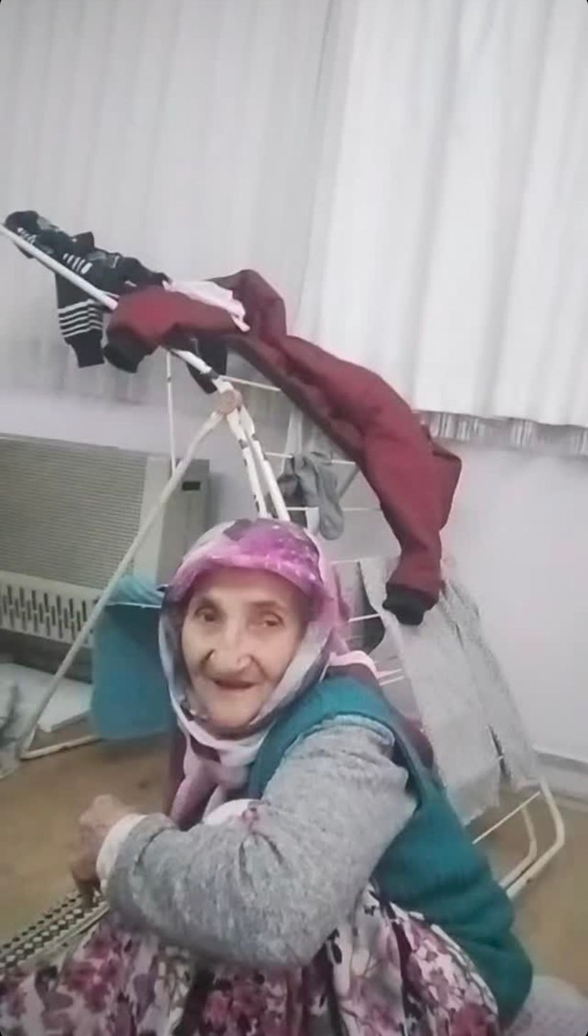 Rohimah mantan istri Kiwil baru saja melepas status jandanya menikah dengan bule Turki&period; Yuk&comma; intip potret Rohimah dan suami&excl;