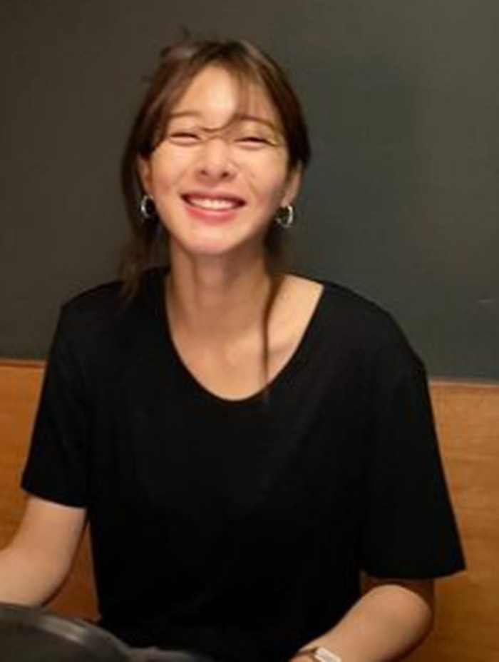 Sayangnya karena suatu masalah internal, Seol In Ah bersama trainee lainnya harus meninggalkan agensi dan batal debut. Hingga akhirnya, ia memutuskan untuk mencoba berakting./ foto: instagram.com/_seorina