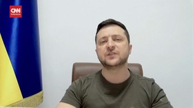 VIDEO: Zelensky Ke Inggris: Kami Minta Bantuan dari Negara Beradab