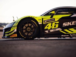 Aduh, Valentino Rossi Bingung Masuk Pit  saat Debut Balap GT World Challenge