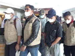 5 Tersangka Korupsi Alkes Black Market RS Fatimah Digiring ke Polda Sulsel