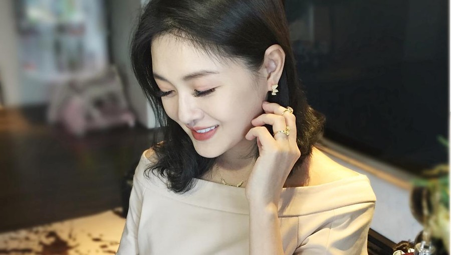 Barbie Hsu Barbie Hsu