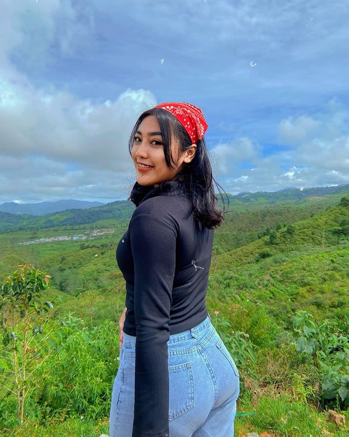 Gigi Ruwanita Mantan Istri Doni Salmanan