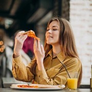 Cara Hemat Saat Makan di Restoran ala Chef, Anak Kos Bisa Coba Nih!