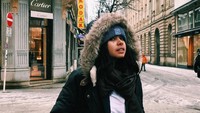 <p>Lama tak terdengar, JP Millenix kabarnya tengah menetap di Prancis nih. Dari beberapa unggahannya di Instagram, wanita bernama lengkap Janitra Priyanka Millenix terlihat sedang menghabiskan waktu di beberapa kota di Prancis. (Foto: Instagram @jpmillenix_)</p>
