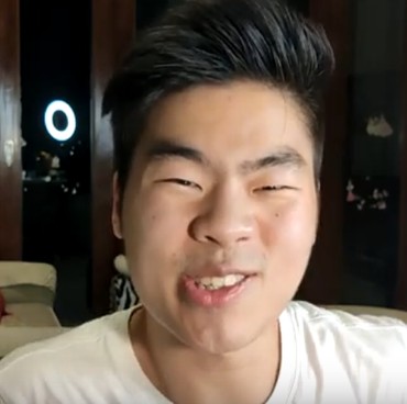 Sebelum 2 Crazy Rich, Afiliator BO Ini Dibui Duluan karena Hina Masjid