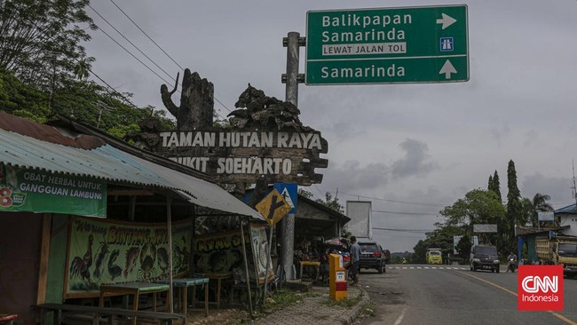 Tim Gakkum KLHK melakukan penindakan atas praktik tambang ilegal di kawasan Bukit Soeharto yang akan menjadi bagian dari IKN Nusantara.