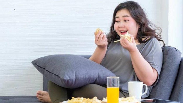 5 Makanan yang Sebaiknya Dihindari di Usia 40-an, Ada yang Sempat Jadi Favoritmu? 5 Makanan yang Sebaiknya Dihindari di Usia 40-an, Ada yang Sempat Jadi Favoritmu?