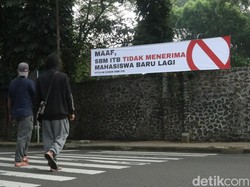 Konflik SBM ITB Tak Reda Usai Rektor-Mendikbud Disomasi Ortu Mahasiswa
