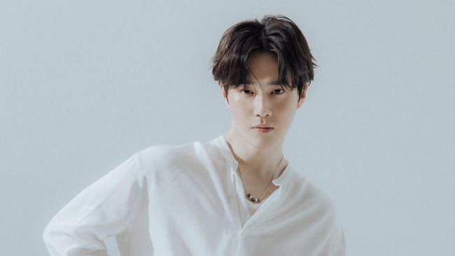 Suho EXO bakal konser di Indonesia dalam rangka tur SU:HOME di Tennis Indoor Senayan, Jakarta, pada 10 Agustus 2024.