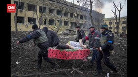 VIDEO: Rumah Sakit di Kota Mariupol Hancur Terkena Serangan Bom Rusia