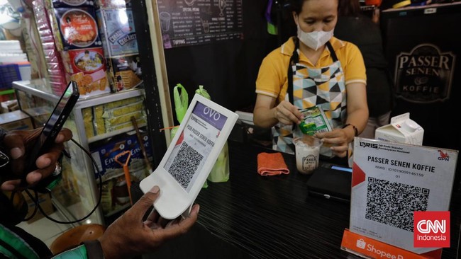 Seorang pengusaha bakmi mengaku ditipu oleh konsumen dengan modus pembayaran lewat QRIS dengan memanipulasi buktri transfer.