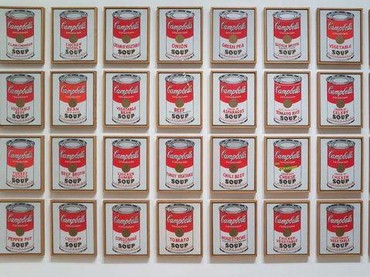 img-title Waduh! Lukisan Campbell Soup Andy Warhol Dirusak Aktivis Iklim