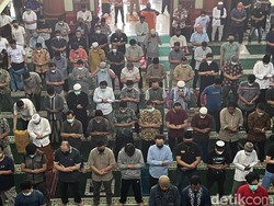 8 Syarat Jadi Imam Salat Berjamaah, Muslim Wajib Tahu!