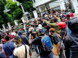 Mahasiswa Papua Mengaku Temannya Dipukul Polisi Saat Demo