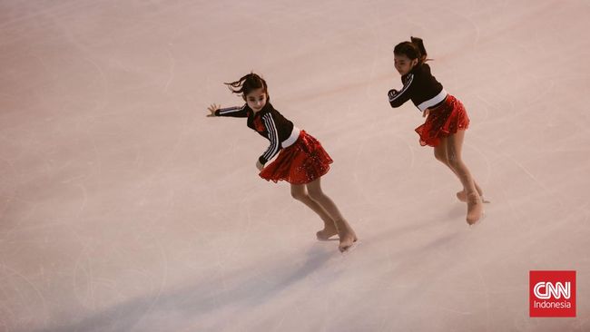 Risiko cedera dapat dicegah melalui hal-hal penting sebelum bermain ice skating, termasuk latihan dengan benar, serta berfokus pada teknik jatuh yang aman.