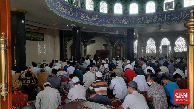 Tarawih berjemaah dan kegiatan buka puasa bersama di bulan Ramadan 1443 Hijriah tahun ini menyesuaikan ketentuan kapasitas tempat ibadah sesuai level PPKM.