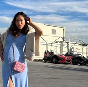 Inspirasi Gaya Ibu Hamil yang Modis ala Aimee Song