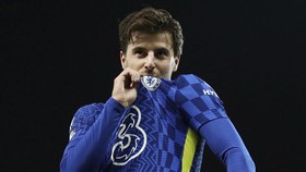 Chelsea: Klub Kaya Tetapi Tak Bisa Jaga Mason Mount