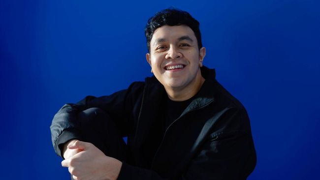 Berikut daftar lengkap pemenang AMI Awards 2022, kategori utama didominasi Tulus dan tim untuk Hati-Hati di Jalan. 