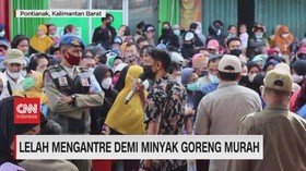 VIDEO: Lelah Mengantre Demi Minyak Goreng Murah