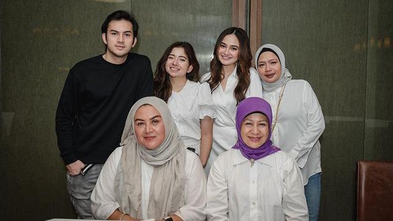 Rizky Nazar dan Syifa Hadju Rizky Nazar dan Syifa Hadju
