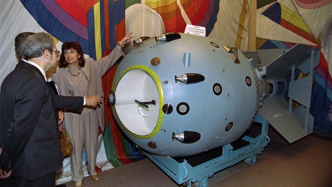 Dampak yang dihasilkan nuclear winter diprediksi lebih berbahaya daripada perang nuklir itu sendiri.