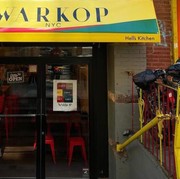 Viral Warkop NYC di New York City, Jual Indomie hingga Gorengan Khas Indonesia