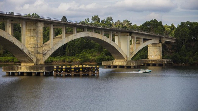 Pembangunan Jembatan Pulau Balang nan menghubungkan Balikpapan dengan IKN rampung dan siap diresmikan Jokowi.