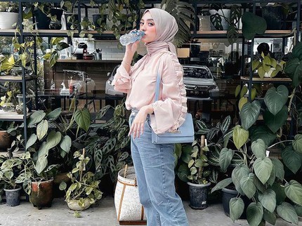 7 Potret Istri Doni Salmanan dengan Deretan Tas Branded, Mulai Louis Vuitton hingga Hermes