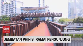 VIDEO: Menjajal JPO Pinisi Ibu Kota