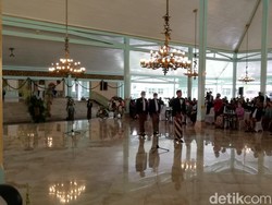 Jumenengan Mangkunegoro X, Paundra Tak Tampak Hadir