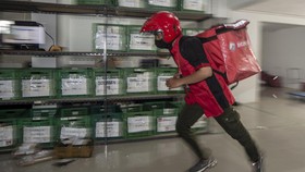 Viral Mogok Kerja Kurir SiCepat Akibat PHK Sepihak