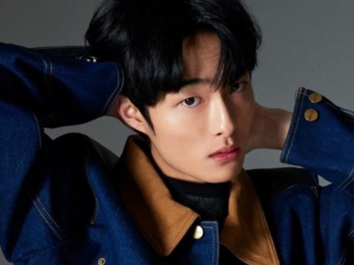 Yoon Chan-young Dipilih Sebagai Brand Ambassador Coach / foto: instagram.com/voguekorea