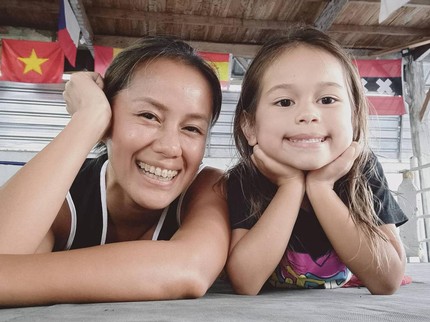 7 Potret Alexa Jubaedah, Cantiknya Putri Lia Waode yang Berwajah Blasteran